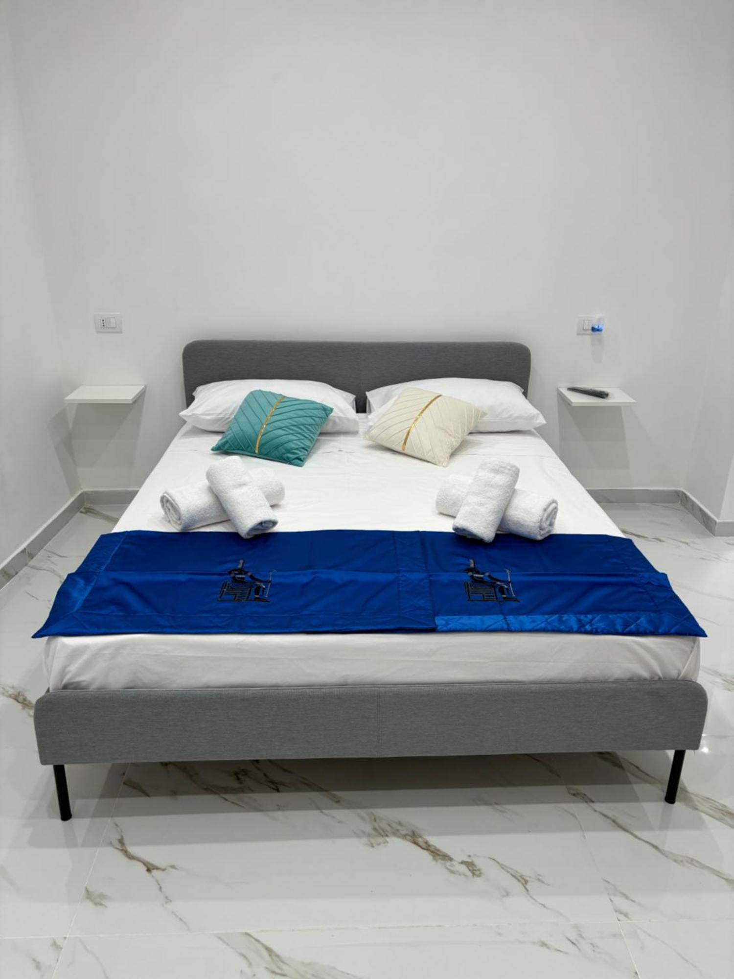 Sanfeliceguestroom เนเปิลส์ ภายนอก รูปภาพ