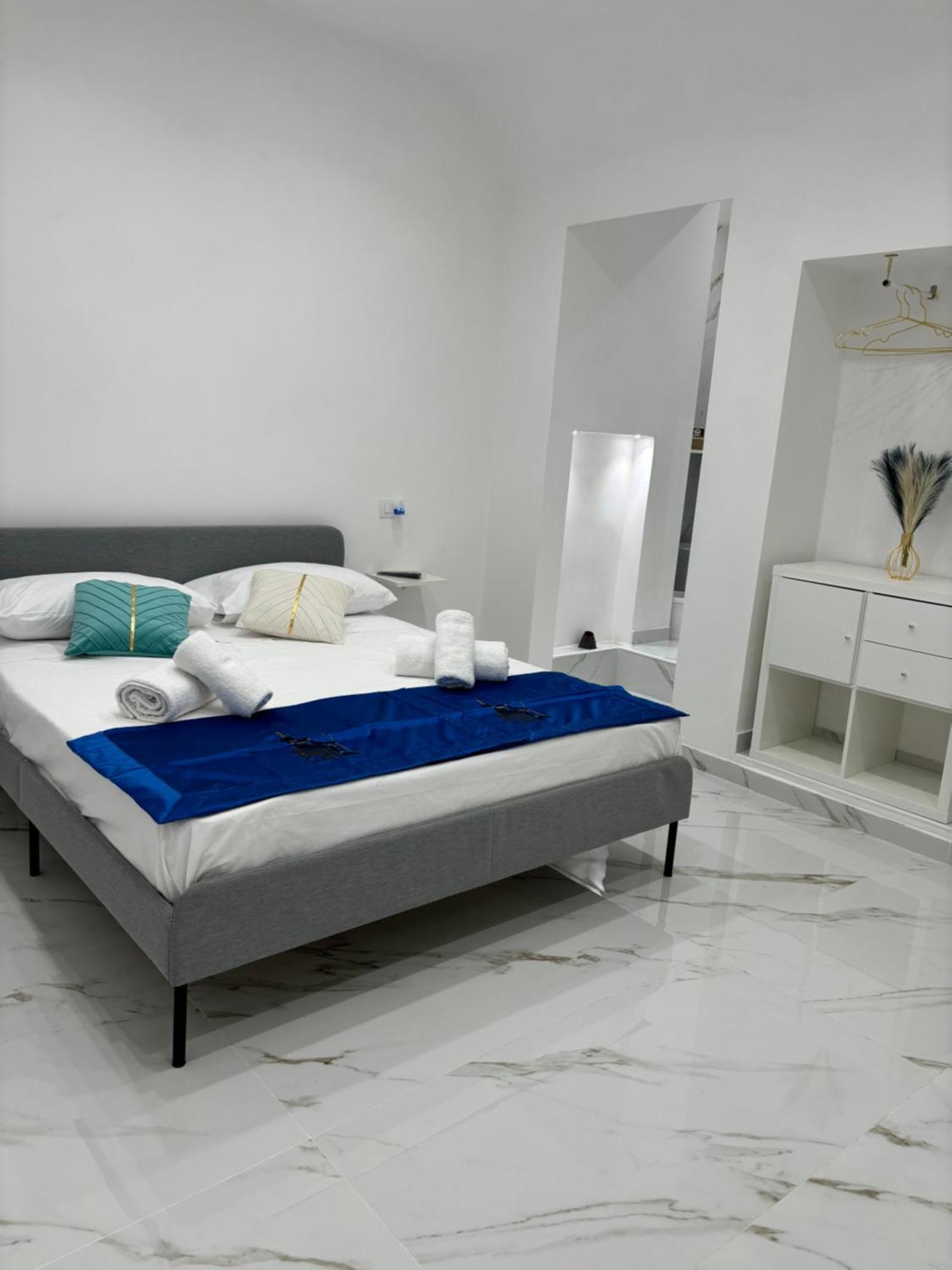 Sanfeliceguestroom เนเปิลส์ ภายนอก รูปภาพ
